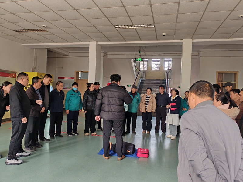 历城校区开展急救技能培训 筑牢...